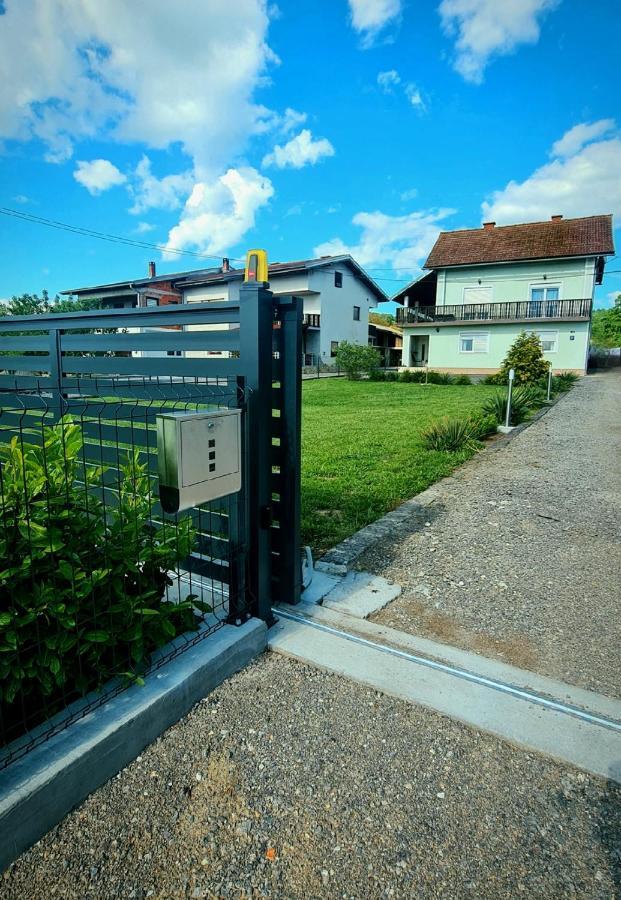 Cozy Room Peny Karlovac Exterior photo